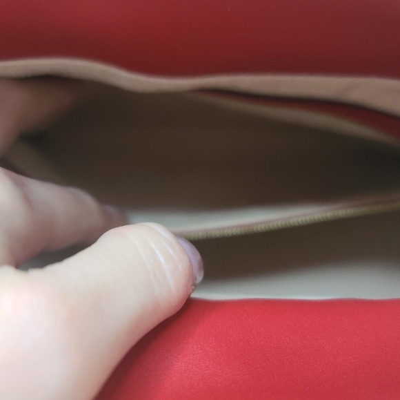 Gucci GG Supreme Monogram Blooms Tote - Picture 10 of 15